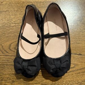 Ruby & Bloom Black Dress Shoes with Bow